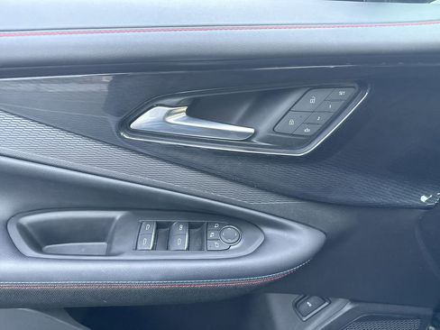 Certified 2025 Chevrolet Blazer EV RS image 13