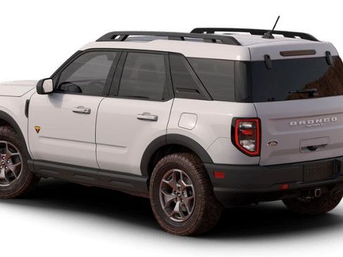 New 2024 Ford Bronco Sport Badlands w/ Premium Package AWD/4WD image 2