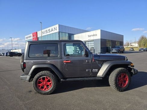 Used 2021 Jeep Wrangler Sport AWD/4WD image 13