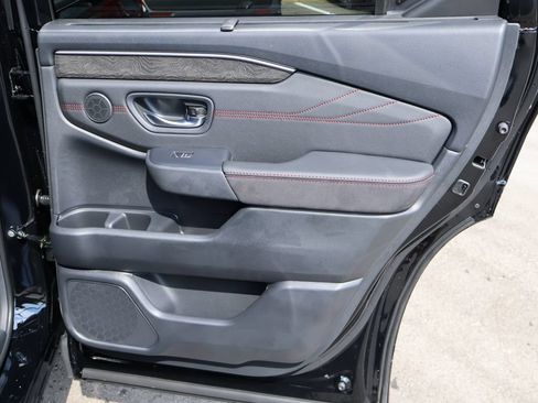 New 2026 Honda Pilot Black Edition image 16