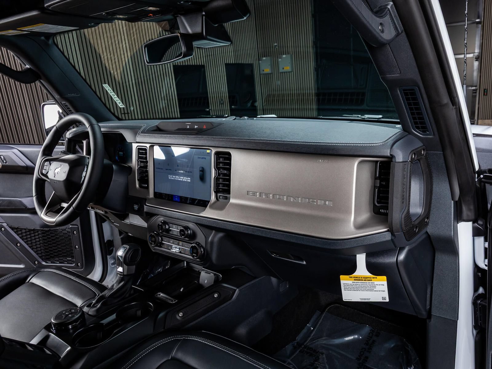 Used 2026 Ford Bronco Outer Banks AWD/4WD image 15
