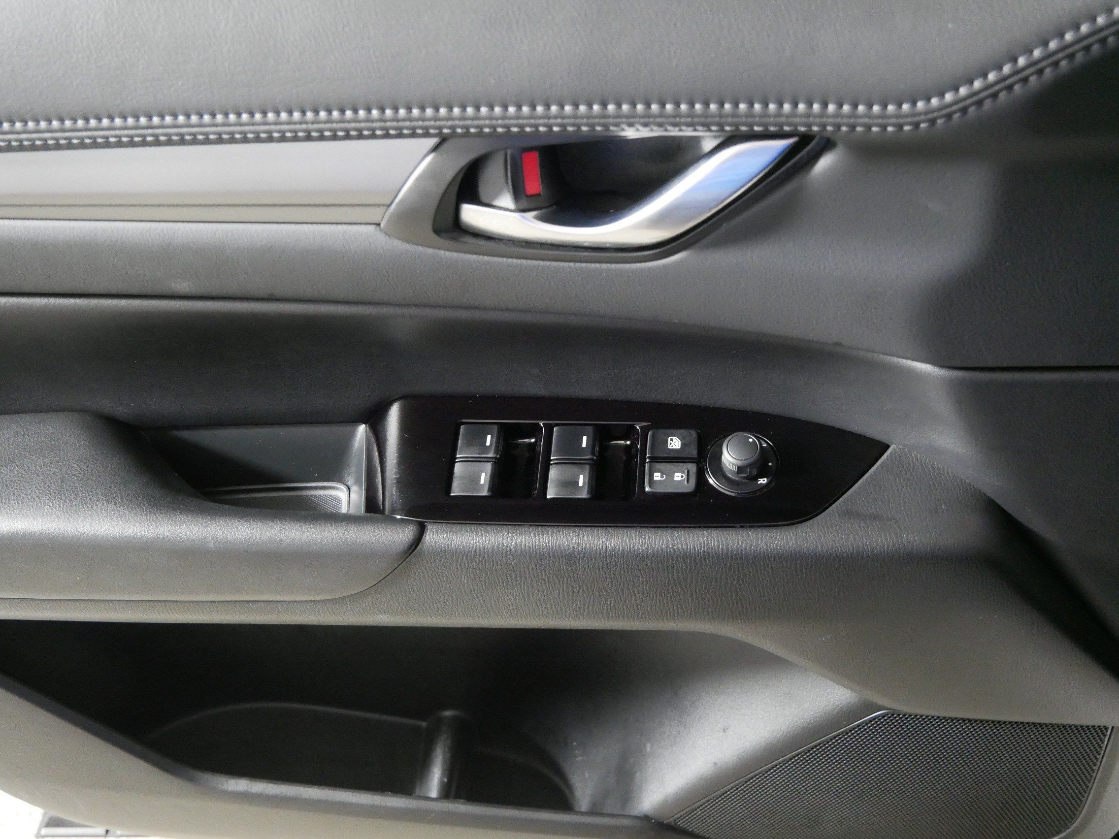 Used 2025 MAZDA CX-5 AWD 2.5 S w/ Preferred Package image 19