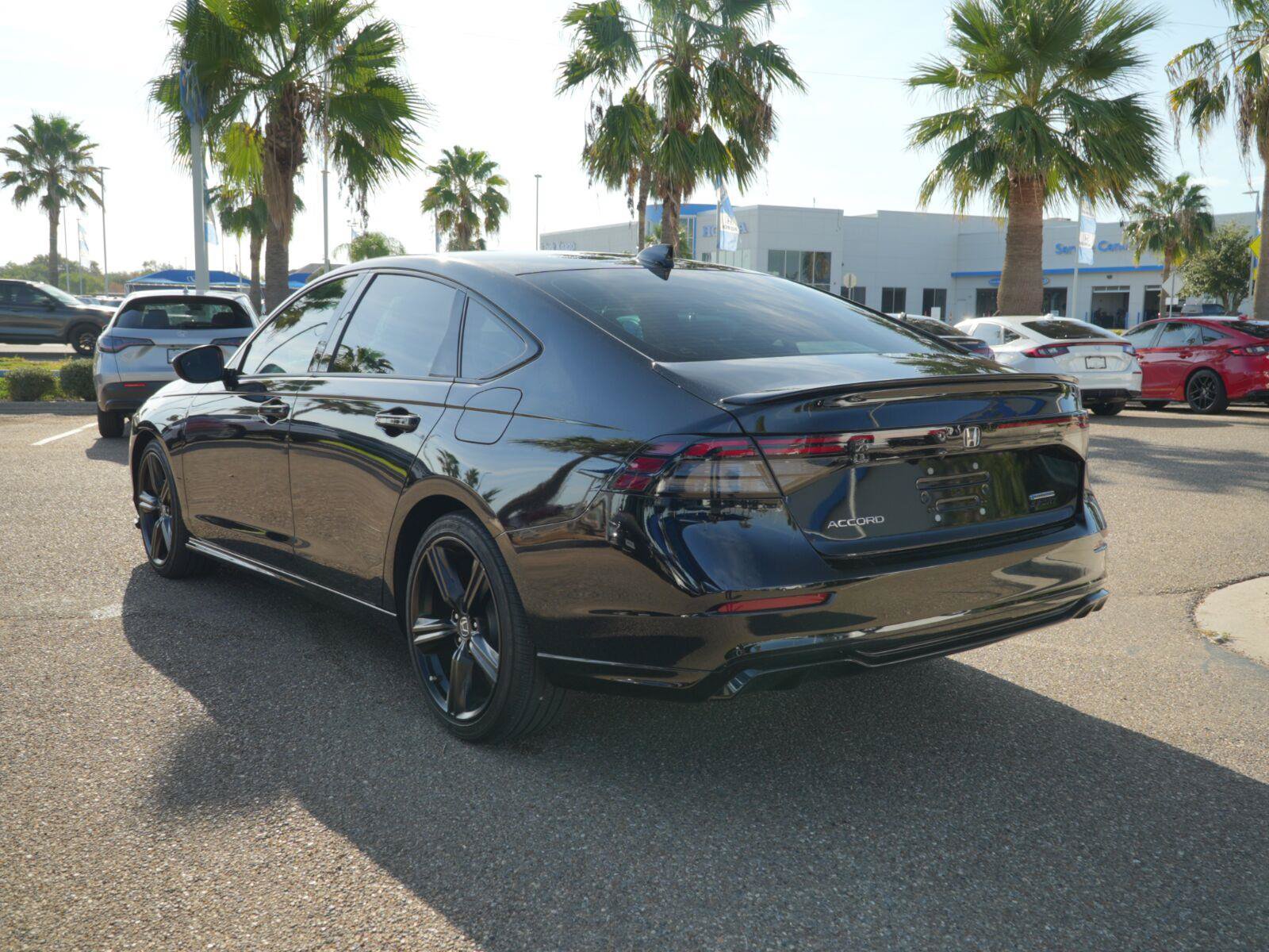 Used 2025 Honda Accord Sport image 7