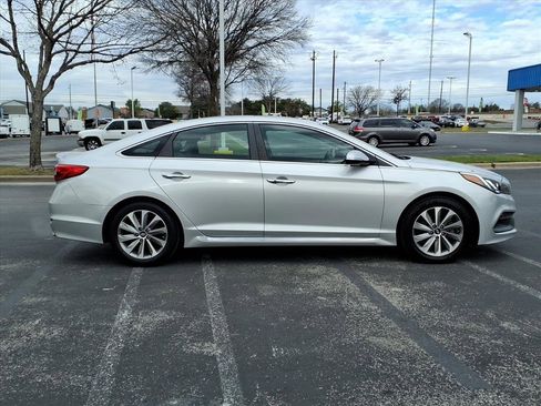 Used 2017 Hyundai Sonata Sport w/ Value Edition Package 02 image 6