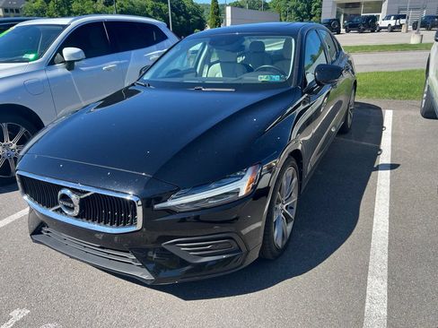 Used 2020 Volvo S60 T6 Momentum AWD/4WD image 2