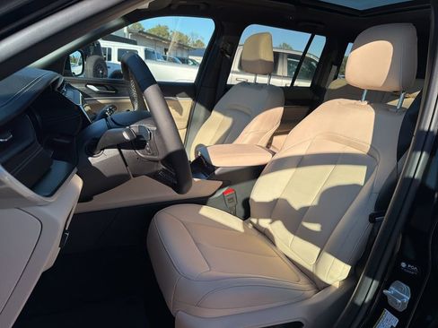 New 2026 Jeep Grand Cherokee Limited w/ Limited Altitude Package RWD image 28