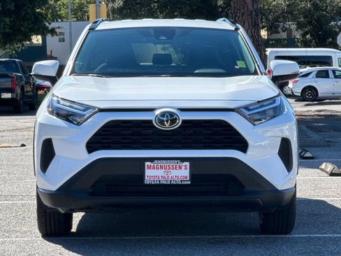 Certified 2025 Toyota RAV4 XLE AWD/4WD image 8
