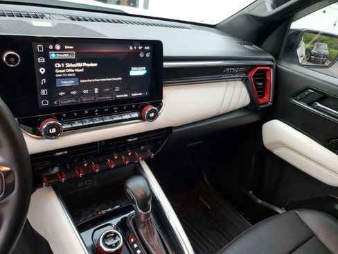 Used 2023 GMC Canyon AT4X image 26