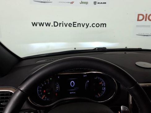 Used 2016 Jeep Grand Cherokee Laredo AWD/4WD image 25