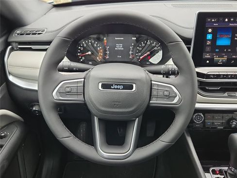 New 2026 Jeep Compass Limited AWD/4WD image 40