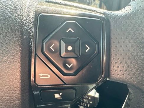Used 2020 Toyota 4Runner TRD Off-Road AWD/4WD image 26