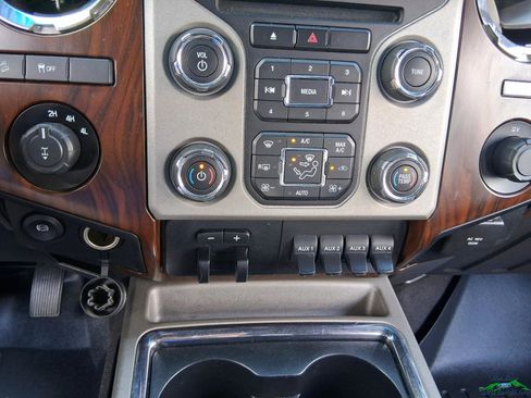Used 2016 Ford F350 Lariat w/ Lariat Ultimate Package AWD/4WD image 22
