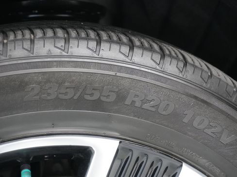 Used 2021 GMC Acadia SLT w/ Elevation Edition image 36