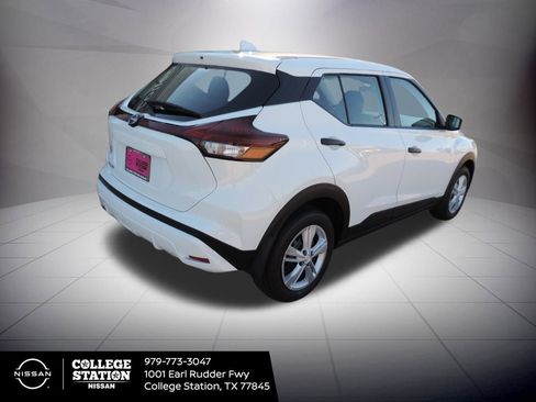 New 2025 Nissan Kicks Play S w/ Interior Electronics Package image 4