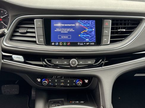 Used 2024 Buick Enclave Avenir w/ Avenir Technology Package image 30