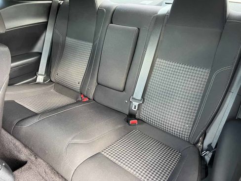 Used 2015 Dodge Challenger R/T w/ Quick Order Package 22B R/T image 11