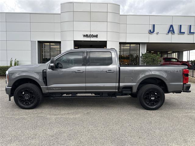Certified 2025 Ford F250 XLT w/ Black Appearance Package AWD/4WD image 3