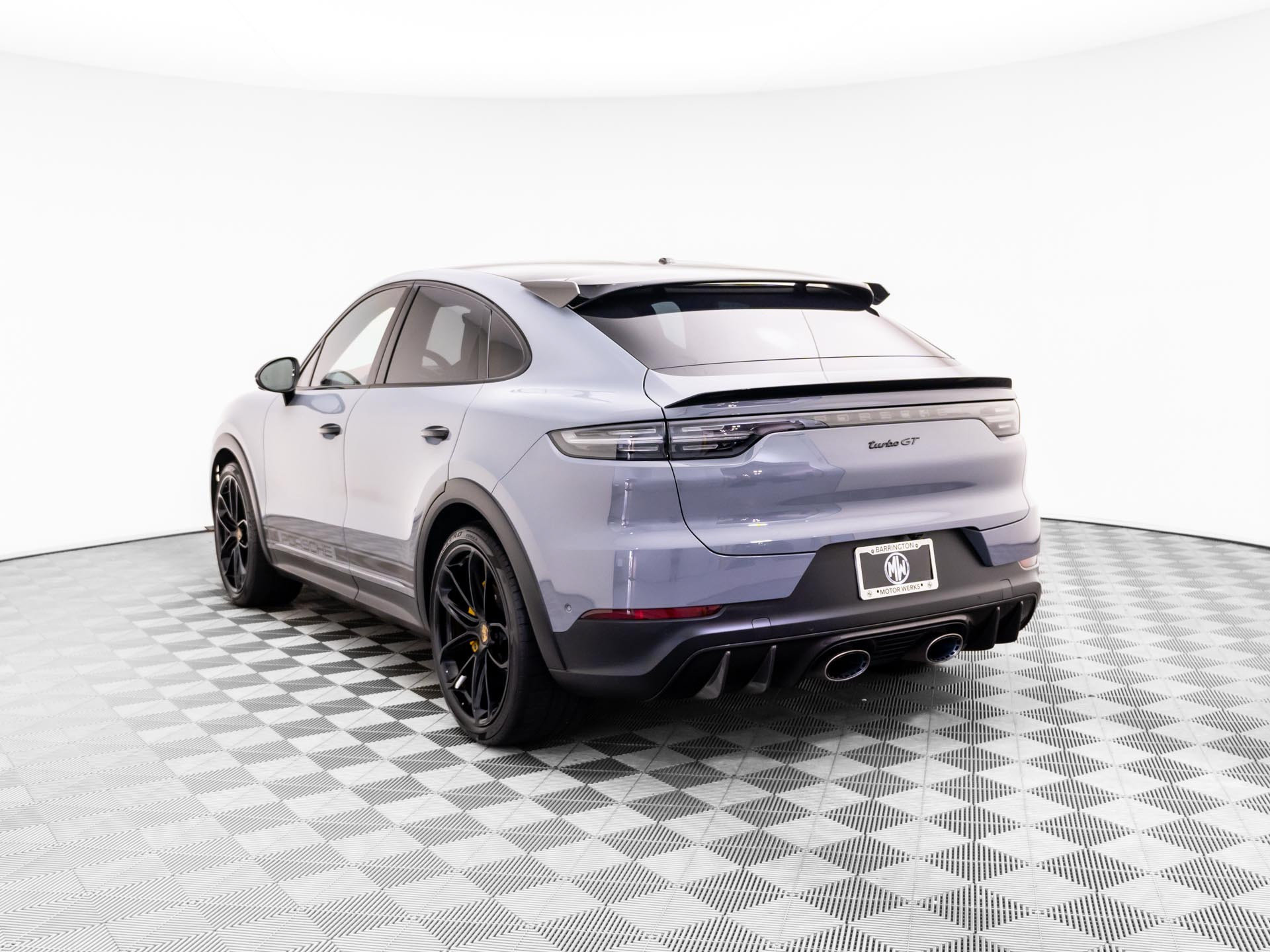Used 2023 Porsche Cayenne Turbo GT AWD/4WD image 3