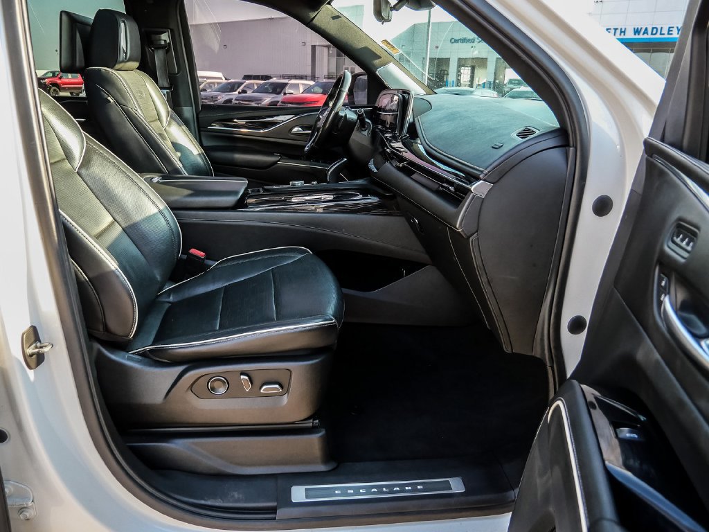 Used 2021 Cadillac Escalade Sport w/ Driver Assist Tech Package AWD/4WD image 13
