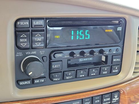 Used 2001 Buick Le Sabre Custom w/ Luxury Pkg FWD image 29