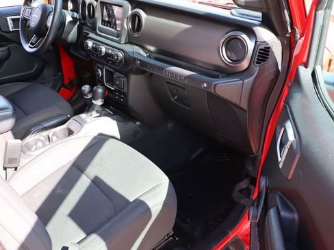 Used 2022 Jeep Wrangler Unlimited Sport image 49