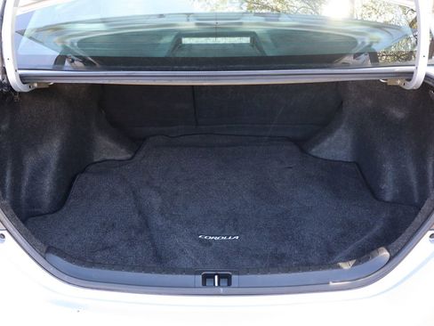 Used 2016 Toyota Corolla L image 14