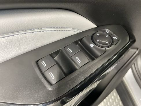 Used 2024 Chevrolet Trax LT FWD image 13