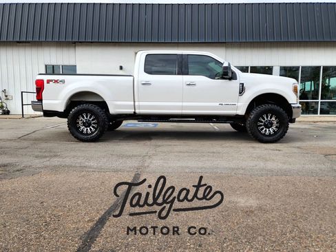 Used 2017 Ford F250 Lariat w/ Lariat Ultimate Package image 1