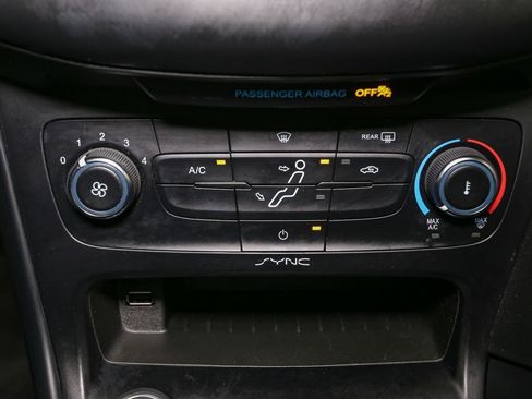 Used 2017 Ford Focus ST FWD image 32