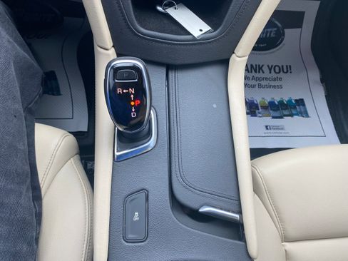 Used 2017 Cadillac XT5 FWD image 14