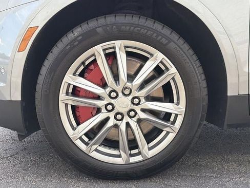 Certified 2023 Cadillac XT5 Sportv w/ Technology Package AWD/4WD image 11
