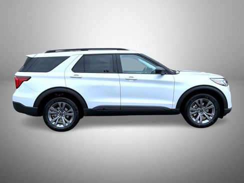 New 2026 Ford Explorer Active AWD/4WD image 4