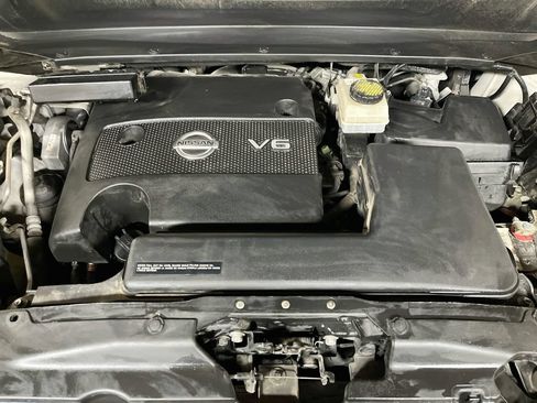 Used 2014 Nissan Pathfinder SL w/ SL Tech Package AWD/4WD image 31