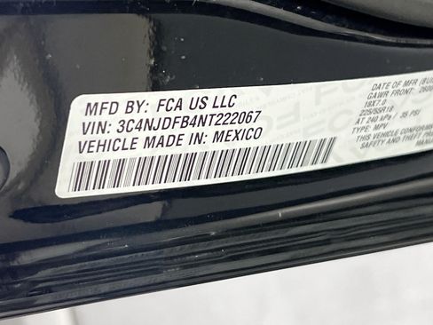 Used 2022 Jeep Compass Latitude AWD/4WD image 30