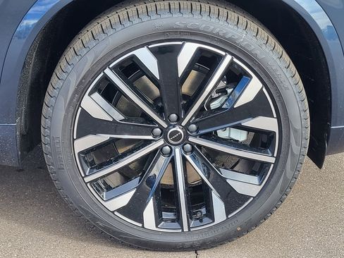 New 2026 Volvo XC90 T8 Ultra w/ Protection Package Premier AWD/4WD image 7