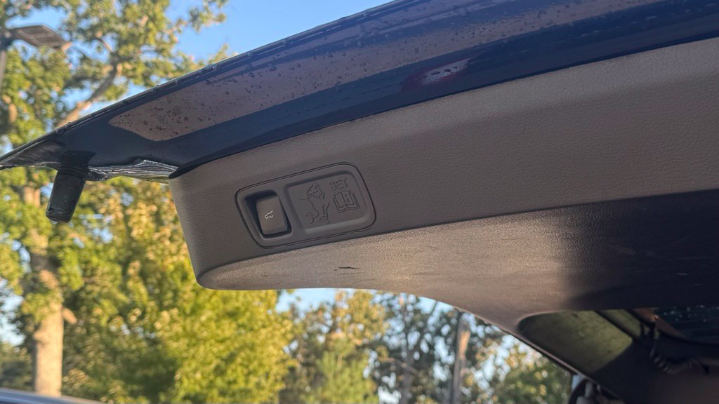 Used 2021 Ford Expedition XLT AWD/4WD image 7