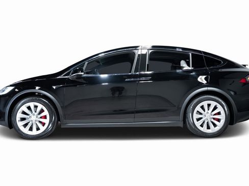 Used 2021 Tesla Model X Performance image 24