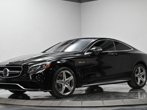 Used 2016 Mercedes-Benz S 63 AMG 4MATIC Coupe image 2