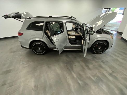 Used 2024 Mercedes-Benz GLS 63 AMG AMG GLS 63 4MATIC+ SUV image 9