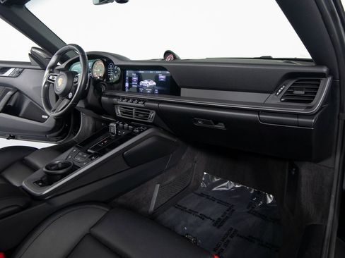 Certified 2021 Porsche 911 Carrera 4S image 20