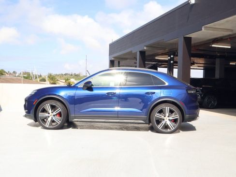 New 2025 Porsche Macan 4S Electric AWD/4WD image 2