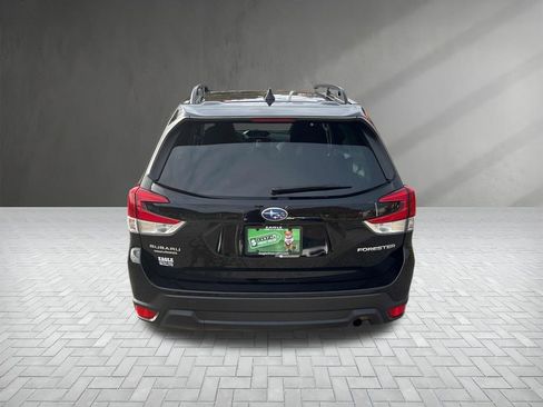 Used 2023 Subaru Forester Premium image 5