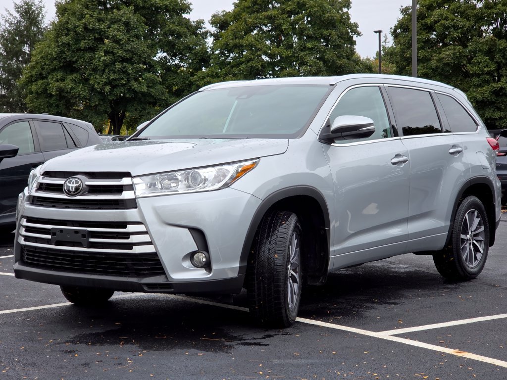 Used 2018 Toyota Highlander XLE AWD/4WD image 22
