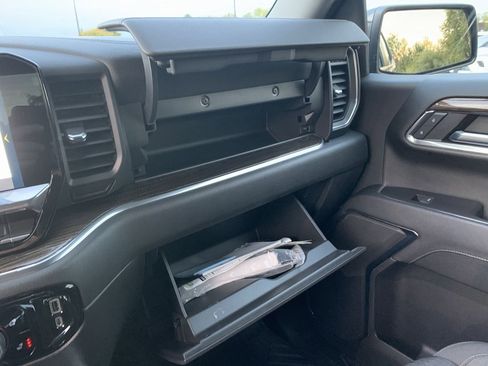 Certified 2022 Chevrolet Silverado 1500 RST image 24