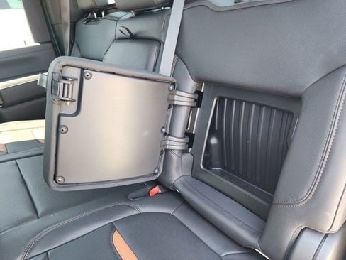 Used 2022 GMC Sierra 2500 AT4 w/ AT4 Preferred Package image 28