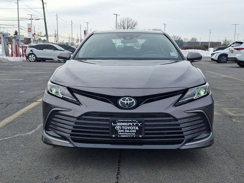 Used 2024 Toyota Camry LE image 2