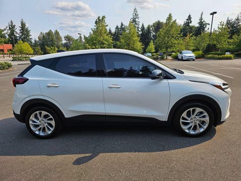 New 2027 Chevrolet Bolt LT w/ Comfort Package FWD image 6