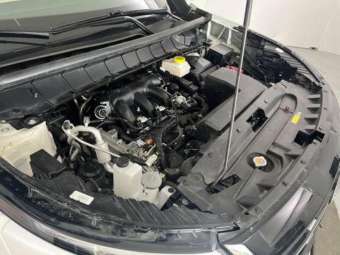 Used 2026 Nissan Pathfinder SL AWD/4WD image 10