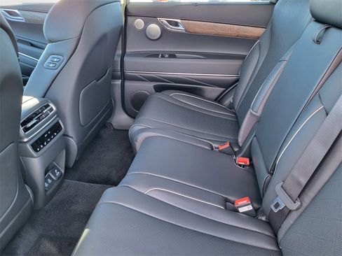 New 2026 Genesis GV80 2.5T Prestige image 10