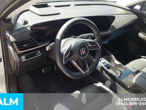 Used 2024 Buick Envision Sport Touring AWD/4WD image 5